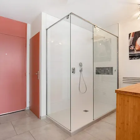 Pleasure Heliopolis Terrace- 3 Min From The Semesterbostad *